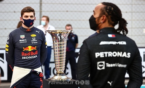 Il 2021 perseguita Verstappen, l'ex commissario FIA: «Masi gli ha regalato il titolo»