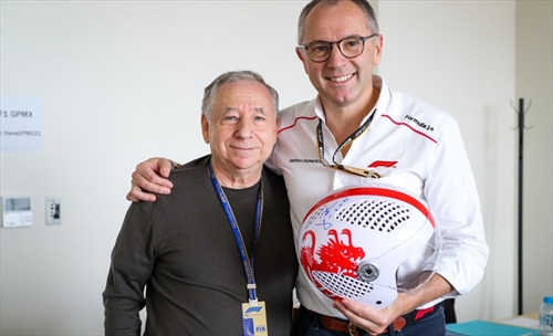 Il 500 GP Pirelli diventa un racconto di memoria e leadership