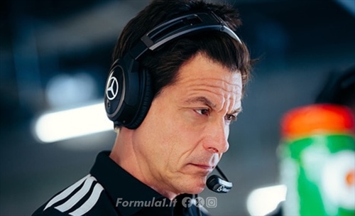 Il finale di stagione può mettere la Mercedes in difficoltà, i fantasmi di Wolff