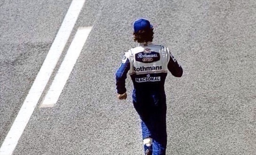 Il mio nome è Ayrton e faccio il pilota... - Il mio nome è Ayrton e faccio il pilota...