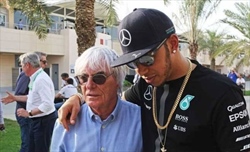 Il paradossale consiglio di Ecclestone: «Hamilton, ritirati prima di andare in Ferrari» - Il paradossale consiglio di Ecclestone: «Hamilton, ritirati prima di andare in Ferrari»