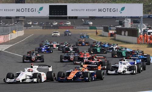 Il paradosso del motorsport: la serie «minore» insegna alla F1 come si fa