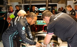 Il piano di Hamilton per tornare a vincere: sacrificio, organizzazione e comunicazione 