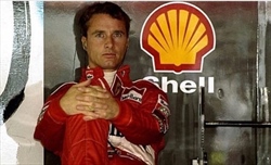 Irvine: «Verstappen ricorda Schumacher per questi aspetti. Hamilton avrebbe dovuto lasciare nel 2021» - Irvine: «Verstappen ricorda Schumacher. Hamilton? Avrebbe dovuto lasciare la F1 dopo Abu Dhabi»