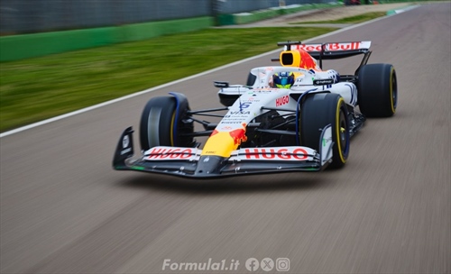 Isack Hadjar: «Non sono in F1 per i social» - Isack Hadjar: «Non sono in F1 per i social»