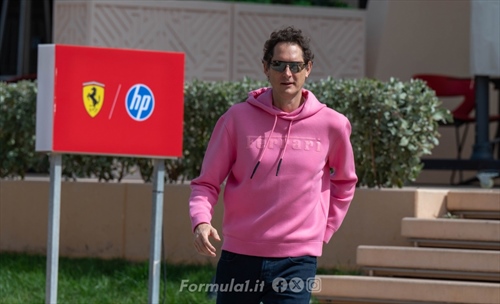 John Elkann, cavallino sparlante
