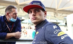 Jos Verstappen: «La Red Bull doveva far vincere Max, non Perez. Che delusione» - Jos Verstappen: «La Red Bull non doveva far vincere Perez. È Max il leader, che delusione»