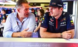 Jos Verstappen prende le parti di Max:« Molti stewards non lo sopportano»