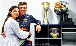 Kelly Piquet e Max Verstappen contro le fake news: «Sappiamo cos'è vero nella nostra famiglia»