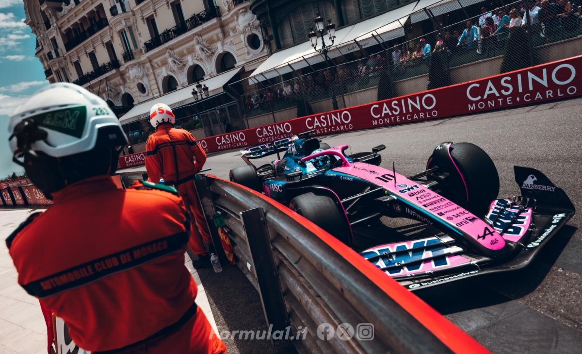 L’Alpine sprofonda a Monaco: disastro in qualifica e parole dure da Briatore