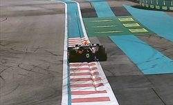 L'errore è di Leclerc, ma la FIA è incomprensibile: che caos i track limits - L'errore è di Leclerc, ma la FIA è incomprensibile: che caos i track limits