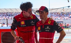 L'ex Ferrari: «Leclerc non è pronto»