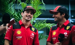 L'indiscrezione: Leclerc e Sainz hanno rinnovato con la Ferrari, a breve l'annuncio - L'indiscrezione: Leclerc e Sainz hanno rinnovato con la Ferrari, a breve l'annuncio