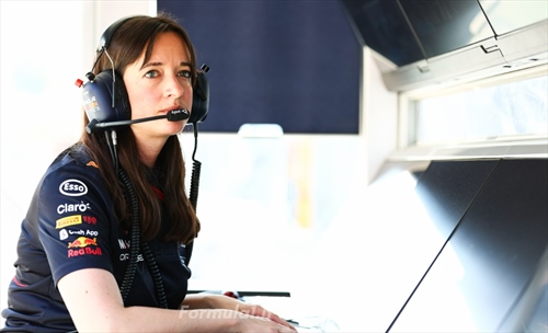 L'indiscrezione - Red Bull perde pezzi: Ferrari punta Hannah Schmitz