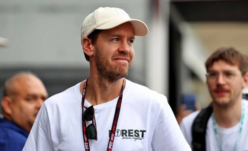 La crepa invisibile: dove le parole di Vettel portano lo sguardo