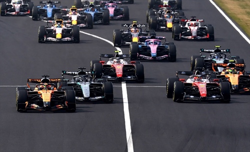 La crepa invisibile: dove le parole di Vettel portano lo sguardo - La crepa invisibile: dove le parole di Vettel portano lo sguardo