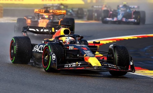 La F1 corteggia la Cina, ma il prezzo potrebbe essere alto - La F1 corteggia la Cina, ma il prezzo potrebbe essere alto