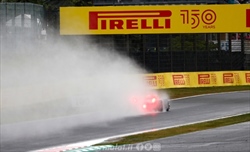 La F1 pensa alle ruote coperte per le gare su pista bagnata - La F1 pensa alla ruote coperte per le gare su pista bagnata