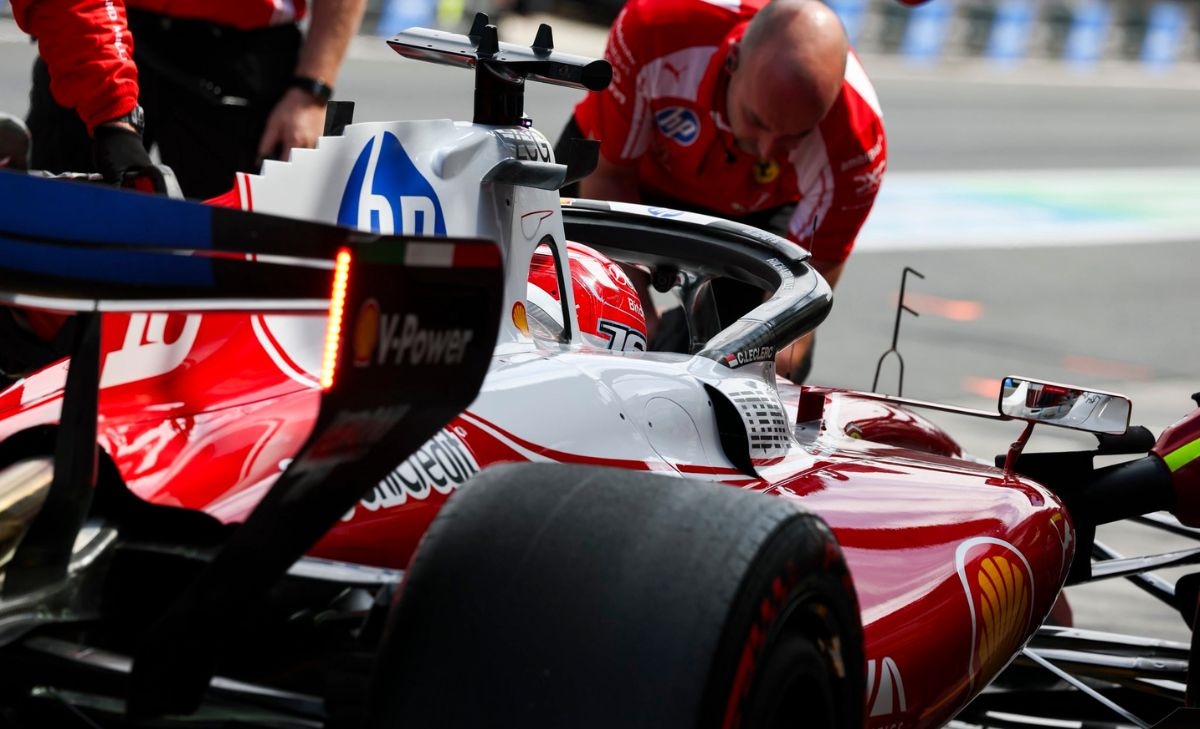 La Ferrari cerca conferme in Cina, Vasseur punta sui compiti a casa