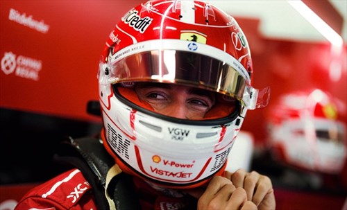 La Ferrari crolla a Las Vegas. Leclerc è una furia in radio: «Ca**o è imbarazzante» - La Ferrari crolla a Las Vegas, Leclerc è una furia in radio: «Ca**o è imbarazzante»