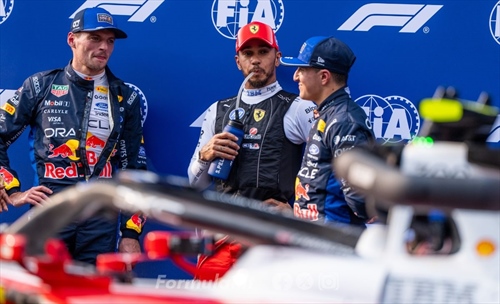 La Ferrari fa la Mercedes nel GP sbagliato
