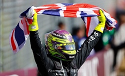 La Ferrari metterà Hamilton alla prova, Villeneuve: «Potrebbe diventare il più grande di sempre» - La Ferrari metterà Hamilton alla prova, Villeneuve: «Potrebbe diventare il più grande di sempre»