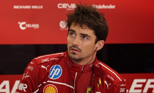 La Ferrari sta vivendo un incubo. E l'atteggiamento di Leclerc (non) aiuta