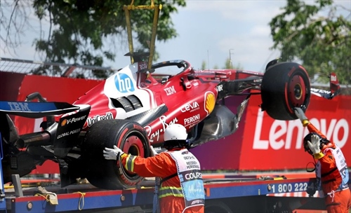 La Ferrari sta vivendo un incubo. E l'atteggiamento di Leclerc... - La Ferrari sta vivendo un incubo. E l'atteggiamento di Leclerc (non) aiuta