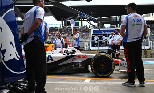 La FIA dichiara l’Heat Hazard in Austria: cosa cambia per team e piloti - La FIA dichiara l’Heat Hazard in Austria: cosa cambia per team e piloti