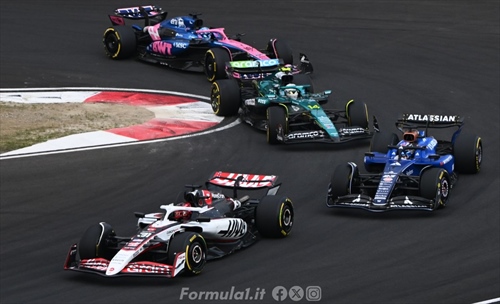 La FIA svela i team che hanno apportato le modifiche all'ala posteriore nel GP Cina