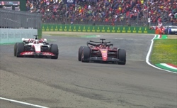 La FIA vorrebbe eliminare il DRS, ma le vetture 2022 non lo permettono: il motivo - La FIA vorrebbe eliminare il DRS, ma le vetture 2022 non lo permettono: il motivo