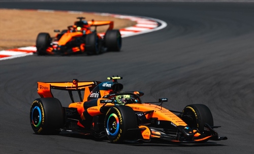 La McLaren inciampa, Brown ruggisce: «Siamo i migliori, torneremo davanti» - La McLaren inciampa, Brown ruggisce: «Siamo i migliori, torneremo davanti»