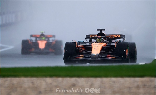 La McLaren sussurra alle gomme: c'è un elemento segreto che spiegherebbe la performance - La McLaren sussurra alle gomme: c'è un elemento segreto che spiegherebbe la performance