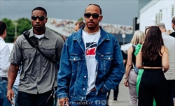 La Mercedes accusata di sabotare Hamilton: la mail anonima al paddock