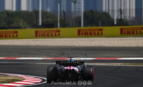 La nuova direttiva tecnica miete le prime vittime: due squadre cambiano le ali - La nuova direttiva tecnica miete le prime vittime: due squadre cambiano le ali