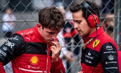 La pressione gioca brutti scherzi alla Ferrari, Haug: «Hanno sempre una gran voglia di strafare» - La pressione gioca brutti scherzi alla Ferrari, Haug: «Hanno sempre una gran voglia di strafare»