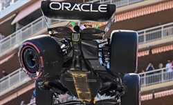Red Bull attacca: «Gli avversari possono copiarci il fondo, non li renderà veloci»  - La Red Bull attacca: «Gli avversari possono copiaci il fondo, non li renderà veloci» 