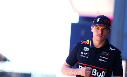 La Red Bull è pronta a blindare Verstappen: la speciale clausola nel contratto