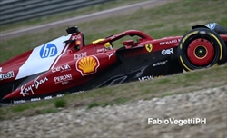 La SF-25 scende in pista a Fiorano: le foto e i video - La SF-25 scende in pista a Fiorano: le foto e i video