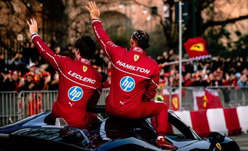 La storia si ripete: Ferrari vincerà entrambi i titoli nel 2025. Il precedente 