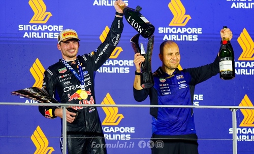 Lambiase saluta Verstappen: a Singapore l’ultima festa insieme