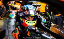 Lando Norris contro la FIA sul comfort dei piloti: ecco perchè si dovrebbe migliorare - Oscar Piastri, pilota McLaren insieme a Lando Norris.