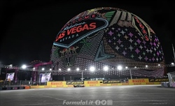 Las Vegas, cifre da capogiro: ecco quanto hanno speso i fan durante il weekend - Las Vegas, cifre da capogiro: ecco quanto hanno speso i fan durante il weekend