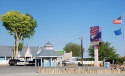 Las Vegas, sesso gratis per i piloti e offerte per i fan: le iniziative del Chicken Ranch. Intanto la Mercedes... - Las Vegas, sesso gratis per i piloti: l'iniziativa hot del Chicken Ranch. E la Mercedes...