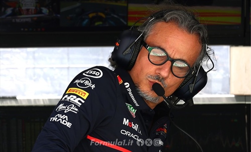 Laurent Mekies in difesa della Red Bull: «Osservo il team e non vedo punti deboli»
