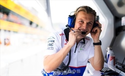 Lawson: «Horner mi aveva promesso un sedile in Formula 1 già dall'anno scorso» - Lawson: «Horner mi aveva promesso un sedile in Formula 1 già dall'anno scorso»