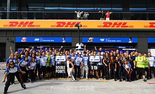 Lawson rilancia la squadra: una gara che trasforma la difficoltà in slancio - Lawson rilancia la squadra: una gara che trasforma la difficoltà in slancio
