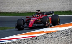Ferrari, problemi di bilanciamento per Leclerc: «Avevo degli strattoni in uscita di curva» - Leclerc: «»