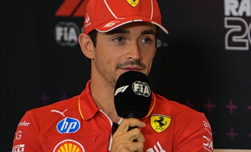 Leclerc avverte: «La Mercedes ha un vantaggio, ma possiamo ancora batterla» - Leclerc avverte: «La Mercedes ha un vantaggio, ma possiamo ancora batterla»