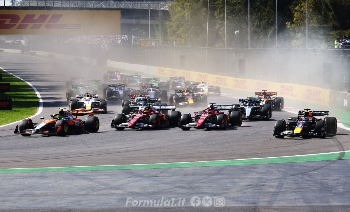 Leclerc doveva lasciare la posizione ad Hamilton: le prove video